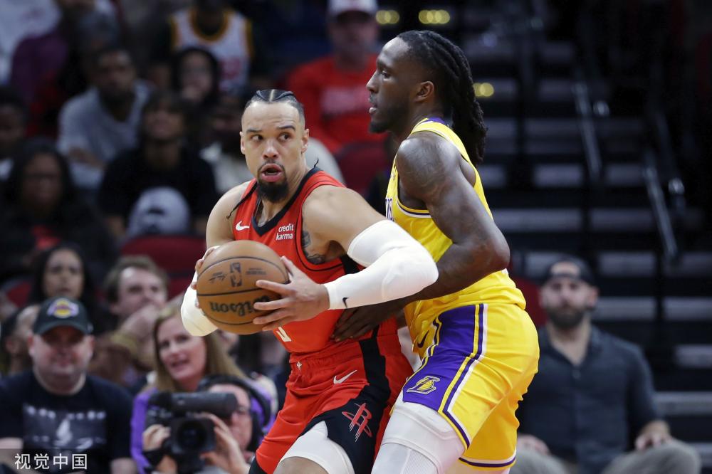 一位参与者 一位参与者