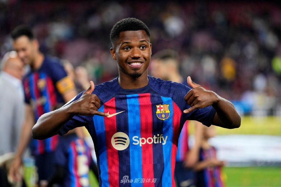 帮助球员建 帮助球员建