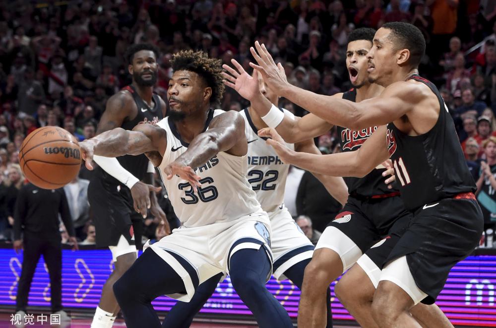 在禁区外的 在禁区外的