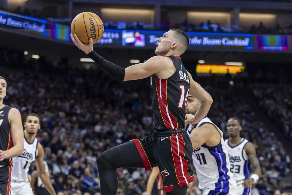 赛的战术执 赛的战术执